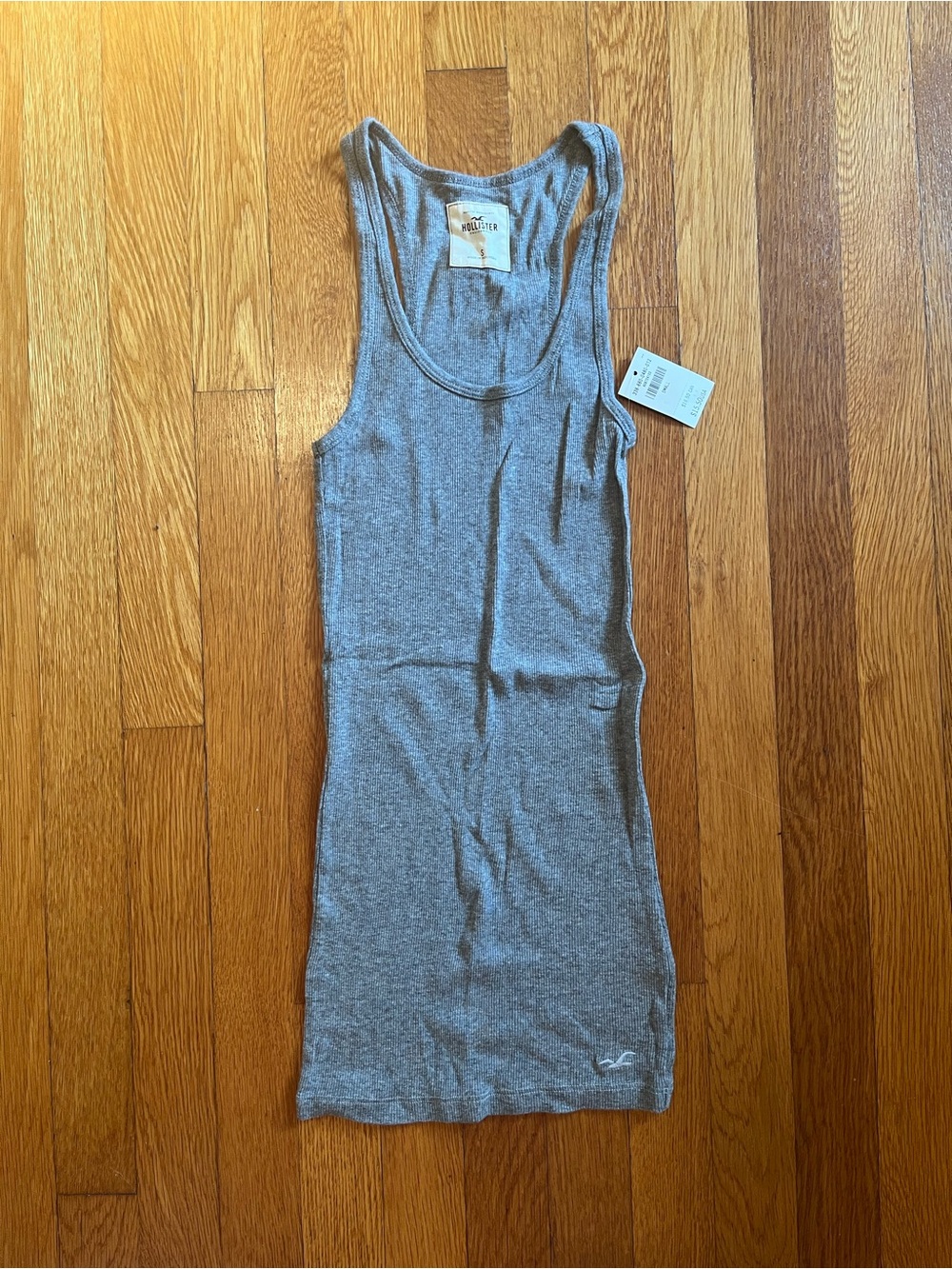 NWT Hollister Racer Back Ribbed Grey Tank Small Large Square Tag